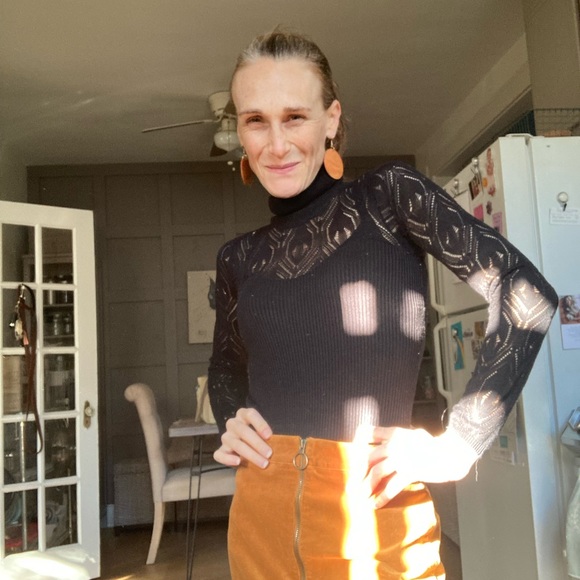 Meet your Posher, Jessica - Picture 2 of 3